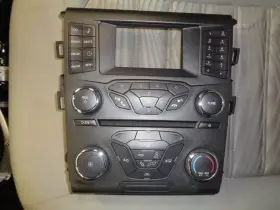 Gs7t-18e243-dc 638-08246 Audio Equipment Radio Control Panel Id Fits 16 Fusion 1189398