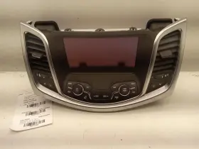 638-04320 Chevrolet Audio Equipment Radio Control Panel 14 15 16 17 Ss Caprice 638-04320 Chevrolet Audio Equipment Radio Control Panel 14 15 16 17 Ss Caprice