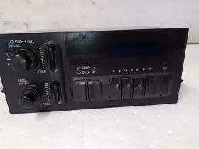 638-01007h Chevrolet Truck Gm 15769265 Am Fm Radio From 2001 Silverado 2500 10489667