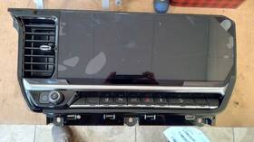 Chevrolet Truck 85806746 Info-gps-tv Screen Display And Control Panel Fits 25 Sierra 1500 Pickup 465979