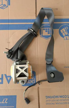 2031272-ag Ford 10-14 Mustang Gt Coupe Front Right Passenger Seat Belt Retractor Oem