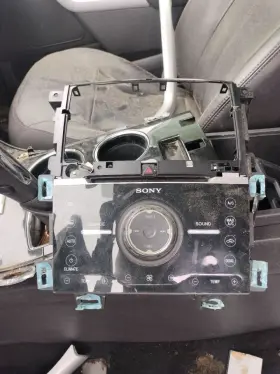 638-08102 Ford 13-13 Edge Radio Audio