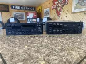 E9lf-19b165-ab Ford E9lf19b165aa 88 89 90 91 92 Lincoln Town Car Radios Untested Selling As Parts