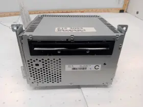 El3t-19c157-aa Ford El3z18c869ja Radio Receiver Am-fm-cd-mp3 From 2014 F150 10831377