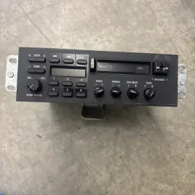 F09f-19b132-ba Ford Oem Am/fm Cassette Radio Fits 1987-1991 F09f-19b132-ba Ford Oem Am/fm Cassette Radio Fits 1987-1991