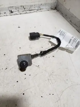596-00340 Ford Truck Camera/projector Rear View Camera In Liftgate Fits 10-12 Escape 735559 Oem 596-00340 Ford Truck Camera/projector Rear View Camera In Liftgate Fits 10-12 Escape 735559 Oem