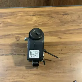 25861815 General Motors Gmc Chevrolet Tahoe Suburban 2008-2014 Ignition Switch With Key Oem A