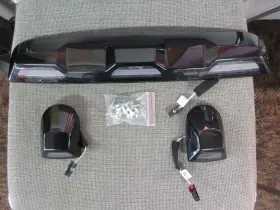 84747497 Gm Chevrolet Silverado 20-22 3500hd/2500hd Oem Roof Center Marker Clearance Lamps 84747497 Gm Chevrolet Silverado 20-22 3500hd/2500hd Oem Roof Center Marker Clearance Lamps