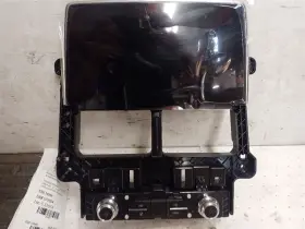 10784179 Gm 86823150 Low Miles Control Panel And Display From 2023 Gmc Yukon