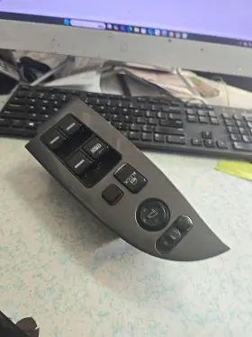 3569806 Honda 05-10 Odyssey Drivers Side Left Master Window Switch Oem
