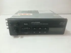 D196-161525 Hyundai 638-57184e Stereo Radio Am Fm Fits 95-99 Accent