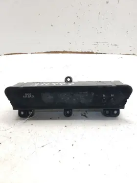 20110530 Kia Forte 2012 Clock 1269300