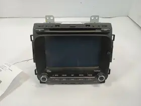 96560-a7105wk Kia 96560a7101wk Radio Receiver With Display From 2016 Forte 11707324