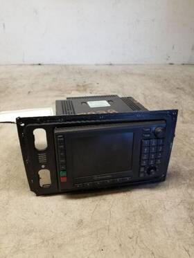 Mercedes-benz 1638202286 2001mercedes-bez Ml320 - Radio With Navigation R317616