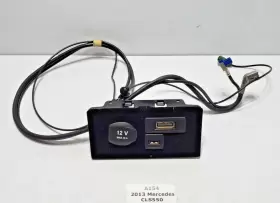 2188203015 Mercedes-benz 2012-2018 Oem C218 Cls550 Usb Port Multimedia Interface Outlet Unit