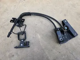 68073957ae Oem 68073957af 12-13 Fiat 500 Rear Back Spare Tire Rim Wheel Crank Hoist Mount