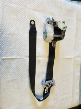 210-51985 Toyota 12 13 14 Prius V Passenger Right Front Seat Belt Pre Crash System Oem 210-51985 Toyota 12 13 14 Prius V Passenger Right Front Seat Belt Pre Crash System Oem