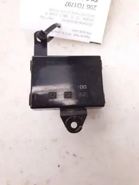 256.to1797 Toyota 1997 T100 Sr5 Interior Clock Assembly