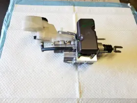 540-10337 Toyota 16 17 18 19 20 21 22 Prius Power Brake Booster Oem 1.8l