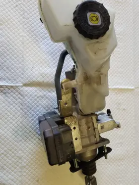 540-59305 Toyota 16 17 18 19 20 21 22 Prius Power Brake Booster Oem 1.8l