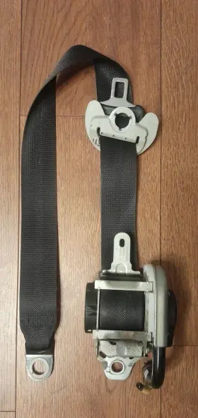6215505-p Toyota 2012-2019 Prius C Front Left Driver Seat Belt Retractors Oem 6215505-p Toyota 2012-2019 Prius C Front Left Driver Seat Belt Retractors Oem