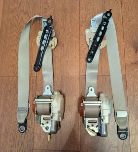 A1337-p Toyota 2012 - 2014 Camry Front Left Right Pair Seat Belt Retractors Tan Oem A