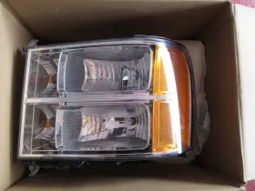 3036004 Tyc 07-14 Gmc Sierra Headlight Lh Driver Side Aftermarket Headlamp Qs