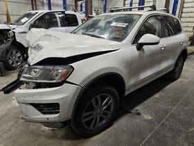 Volkswagen 594-50330 Info-gps-tv Screen Display Fits 15-17 Touareg 1545614