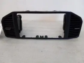 3cn.858.418.g Volkswagen 638.vw1319 Vw Atlas 18 19 20 21 22 Radio Trim Bezel Interior Dash With Vents