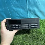 90'S Oem Ford Am/fm Radio F4UF-19B131-AB Used. Price: $140.00.