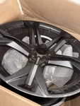 19 Chevy Camaro Ss 1LE 20X11 Double 5 Spoke Wheel Rim Black Used. Price: $550.00.
