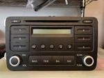 2005-10 Volkswagen Jetta Passat AM/FM/CD/MP3 Head Unit 1K0035161A Oem Used. Price: $23.99.