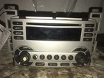 Radio Receiver Cd Player Am Fm 2006 Chevy Equinox 15850245 Used. Price: $76.75.